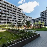Wola Cosy Beige Apartment