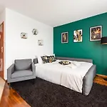 Saska Kępa Emerald Studio