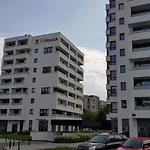 Apartament przy metro