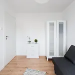 Room, Kochanowskiego 32