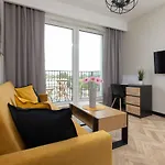 Home Factory Estate Praga Kotsisa By Noclegi Renters