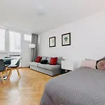 V Ajax Warsaw Bed&Breakfast Rooms