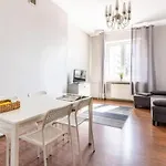 Modern And Stylish - City Center - Marsz136