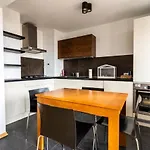 Golden Apartments - City Center - Twar44