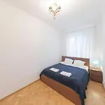 Golden Apartments-Old Town-F14