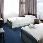 Baza Hotelowa Nowe Horyzonty