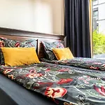 Luxury Apartments Mennica Residence - Golden Apartments - City Center