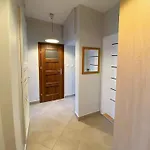 Swietokrzyska 32 Room 1