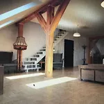Marymont Metro Apartment
