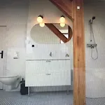 Marymont Metro Apartment