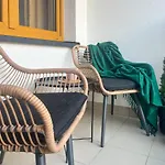 Elegant And Comfortable Apartment Warsaw