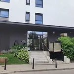 Branickiego 21 Apartment close Medicover&Paley