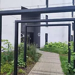 Branickiego 21 Apartment close Medicover&Paley