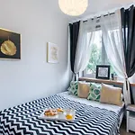 Clicktheflat Avenue Place Apart Rooms