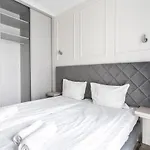 Apartament Mennica Residence - Chic Apartments
