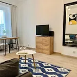 Cool Life Apartment
