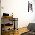 Oomph Warsaw Center Well Designed Apartment With Balcony