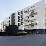 Warsaw Lopuszanska Apartment With Parking Place By Noclegi Renters