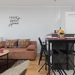 Warsaw Young City Apartment By Noclegi Renters