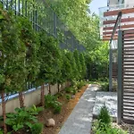 Apartment Powisle With Garage