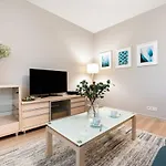Metro Stoklosy Blue Mint Apartment
