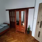 Classic Apartament Metro Kabaty
