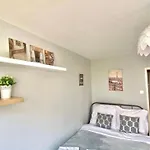 Uroczy Apartament Typu Studio - Warszawa Centrum