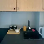 Uroczy Apartament Typu Studio - Warszawa Centrum