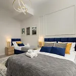 Movo Old Town Apartments