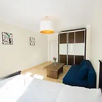 Large Flat. Great View. City Center.