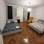 Koszykowa Rooms Near Warsaw Central Station
