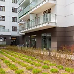 Metro Mlociny Luxurious Apartment By Renters Prestige