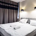Magnetic Apartment Nowogrodzka A