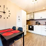 High Wilanow Elegant Apartment