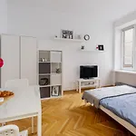 Krakowskie Przedmiescie 63 Prywatne Mieszkanie Na Starowce 50M Od Placu Zamkowego Samodzielne Zameldowanie! Self Check-In System!