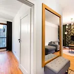 Grzybowska Luxury Apartment
