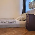 Koszykowa Rooms Near Warsaw Central Station