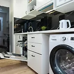 Unit Rooms Warszawa By Metro Rondo Onz Short Rent Idealne Pokoje Na Nocleg W Warszawie
