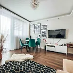 Light Apartment In The Heart Of Praga, Warsaw