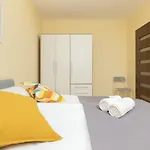 Praga Family Apartment With Parking By Noclegi Renters