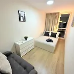 Exclusive 3Br! Apartment In City Center +Netflix!