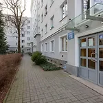 Biale Aleje Mokotow Apartment Metro By Noclegi Renters