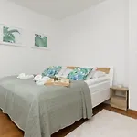Spacious Apartment Premium Warszawa Wola By Renters Prestige