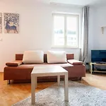 Warsaw-Aparts Bukowinska 8