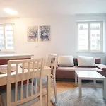 Warsaw-Aparts Bukowinska 8