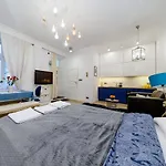 Apartament Zurawia Street