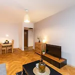 Superapart Piwarskiego 16