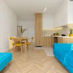 Zdziechowskiego Spacious Apartment With Parking By Renters