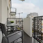 Two-Bedroom Elegant Apartment With Parking Warsaw Praga By Renters
