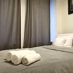 Oomph Warsaw Central Premium Apartments